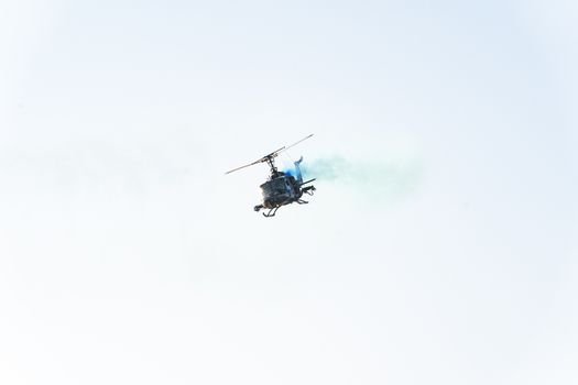 Helikopter Haarlem vandaag boven het centrum met zicht op het Spaarne en de daken van de binnenstad